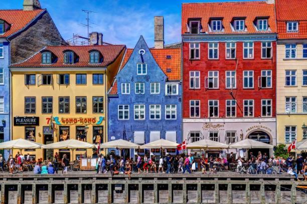 Apartment Location - Steps From Tivoli & Nyhavn *